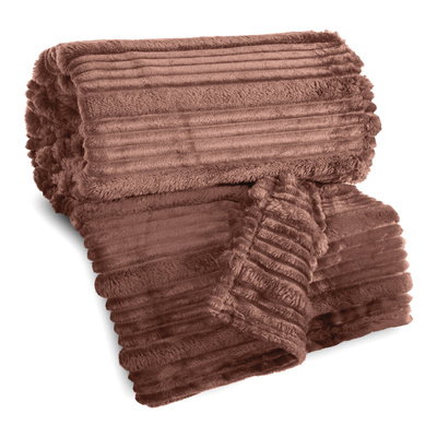 Deka 150 x 200 Flanelová Razená Nina Mocha