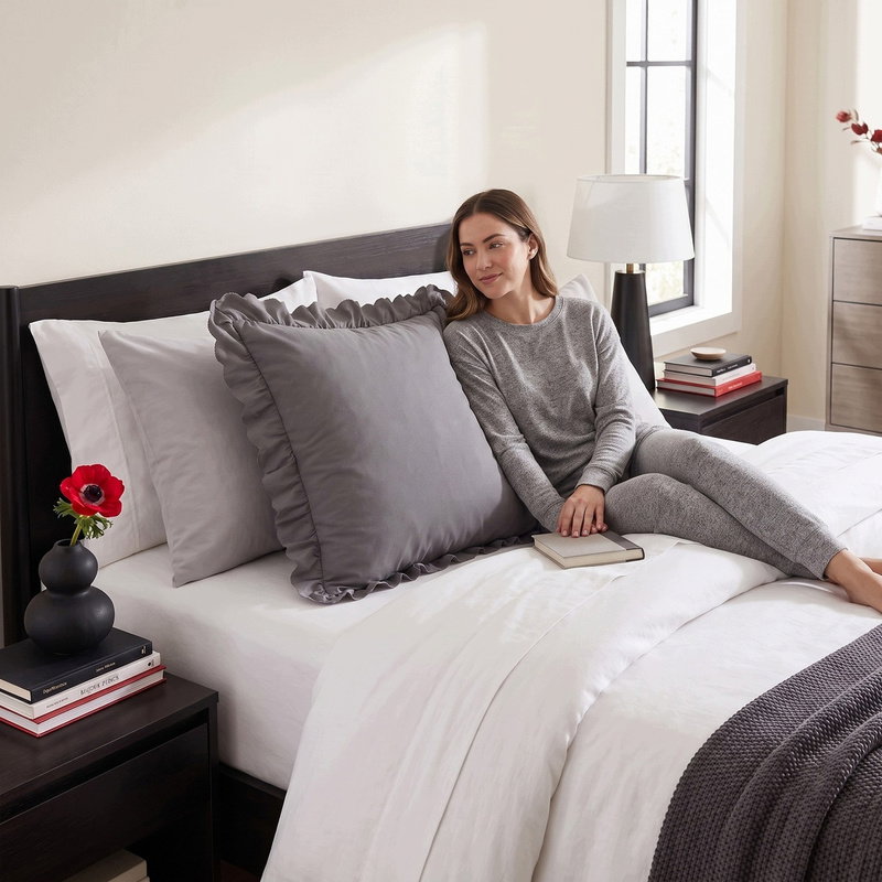 Poszewka 70 x 80 z Falbaną Luxury Jowita 06