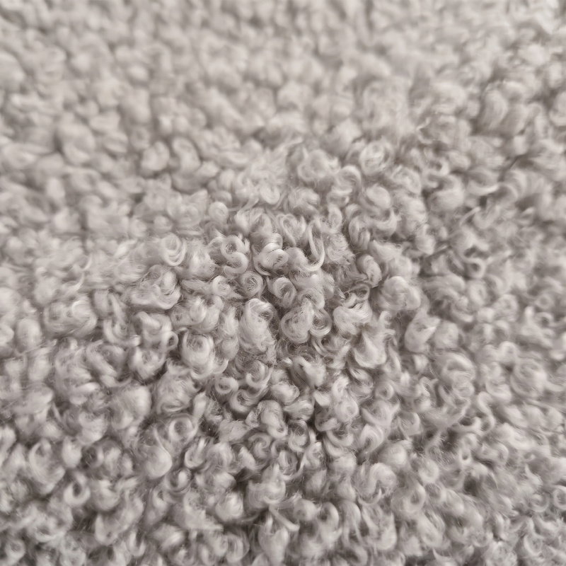 Koc 160 x 200 Boucle Bukla z Lamówką Mellori 04
